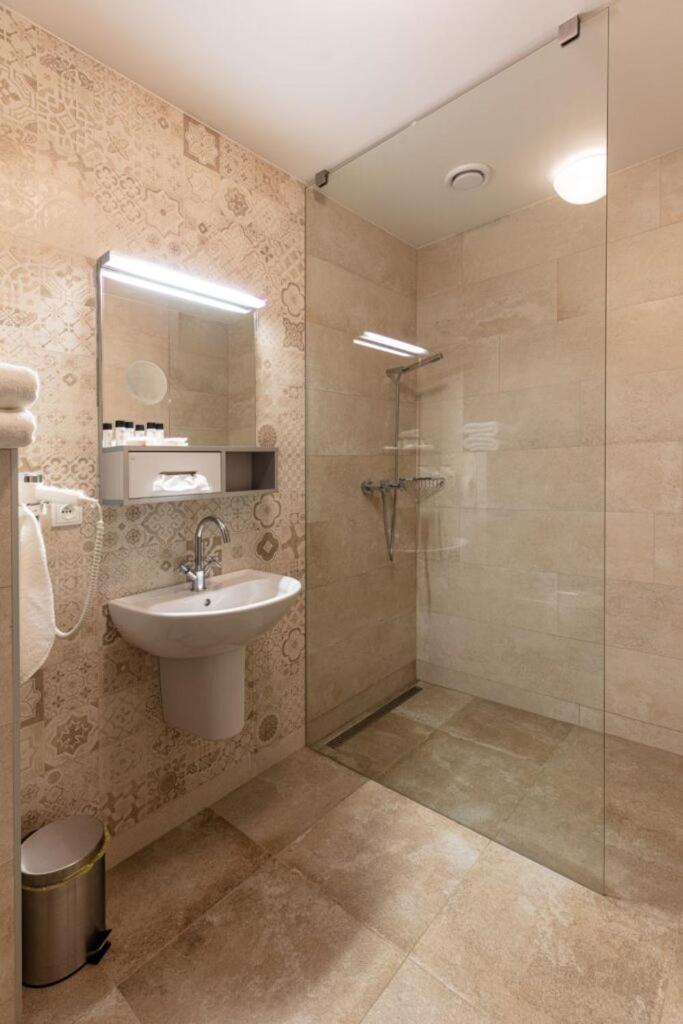 Hotel Anno Nové Město nad Metují المظهر الخارجي الصورة